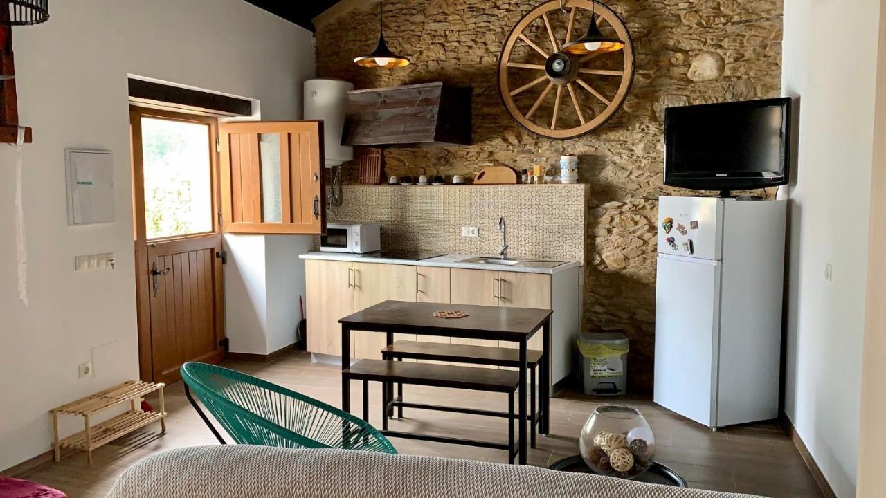 Estudio Pajar Rural Con Bonito Jardin - Los Gayoles Rural 卡斯特罗波尔 外观 照片